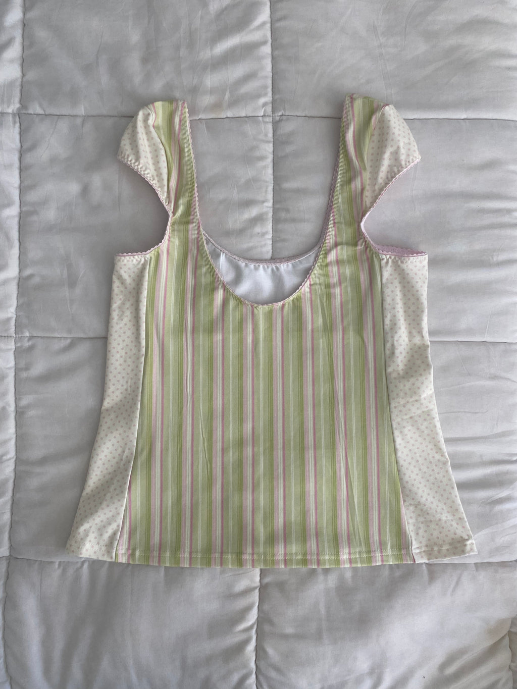 L green & pink striped/polka dot top