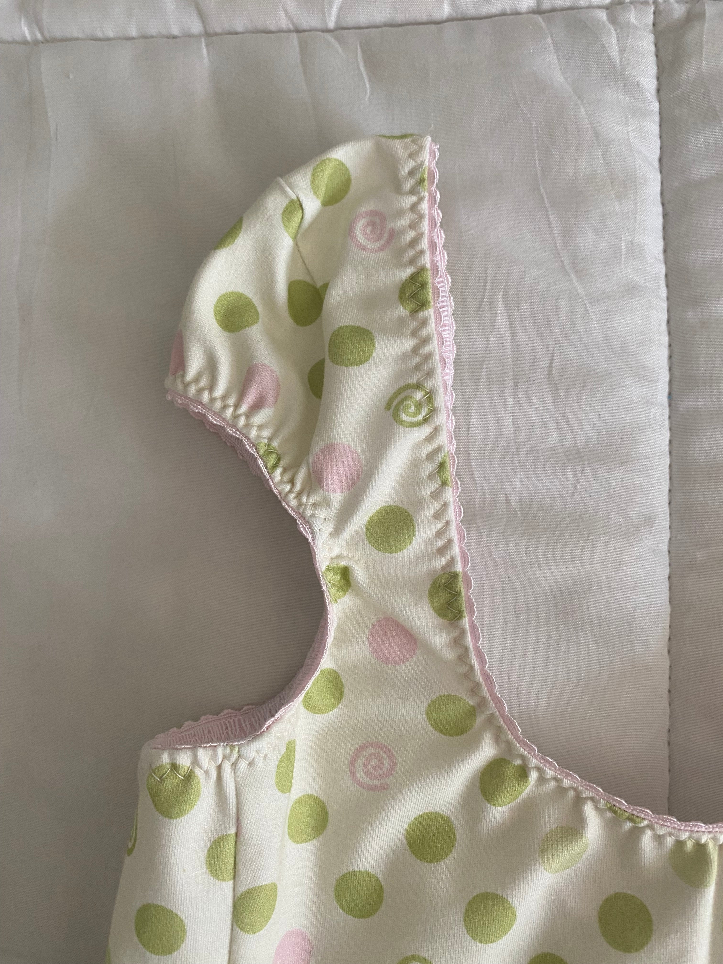 green & pink dotted/swirl top